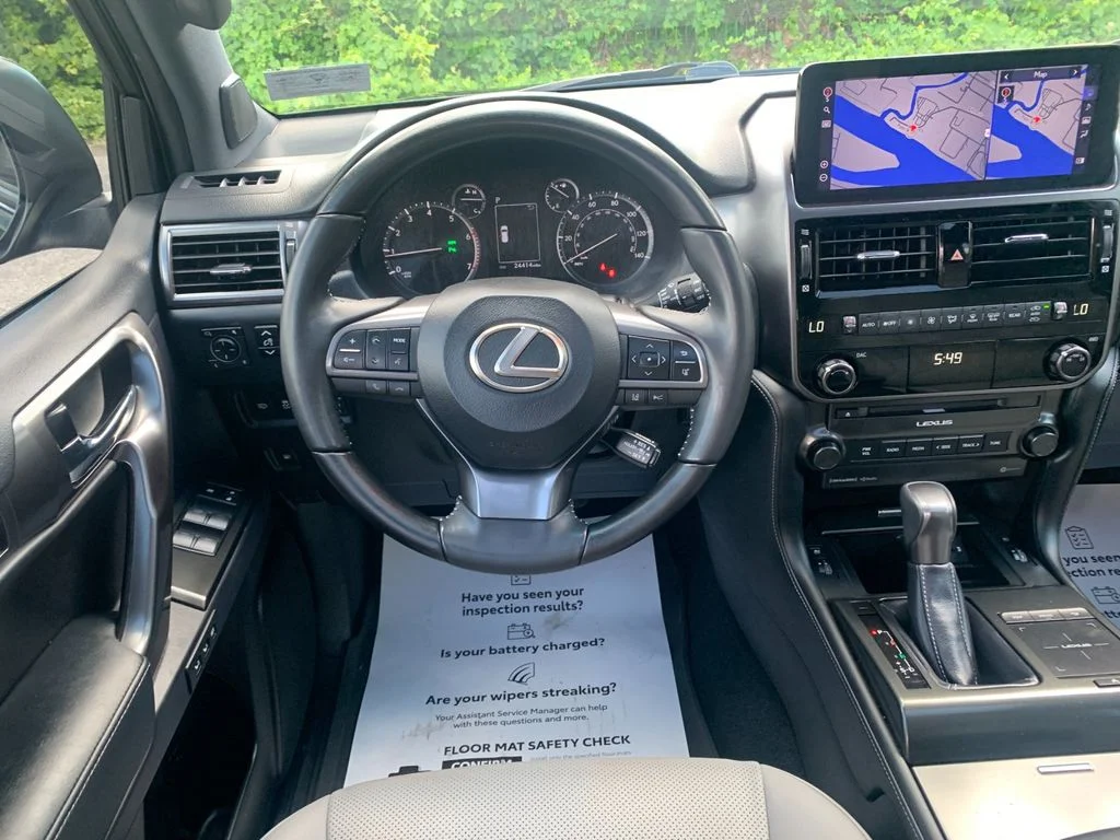 Used 2023 Black Lexus 460 image 17