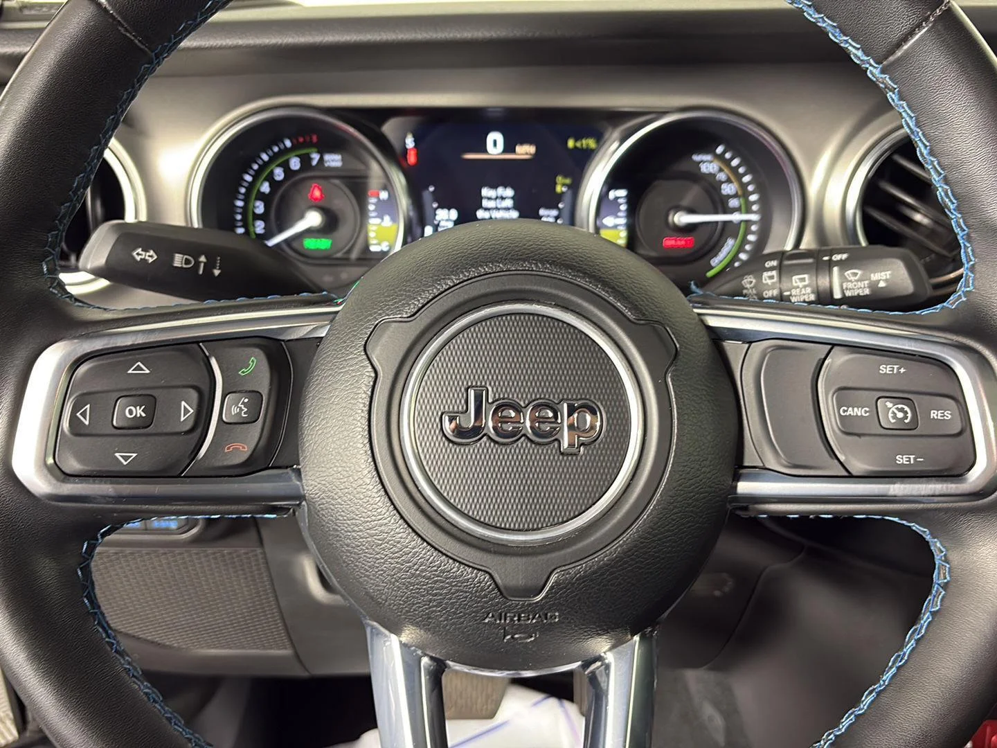 Used 2023 Sting-Gray Clearcoat Jeep Rubicon image 47
