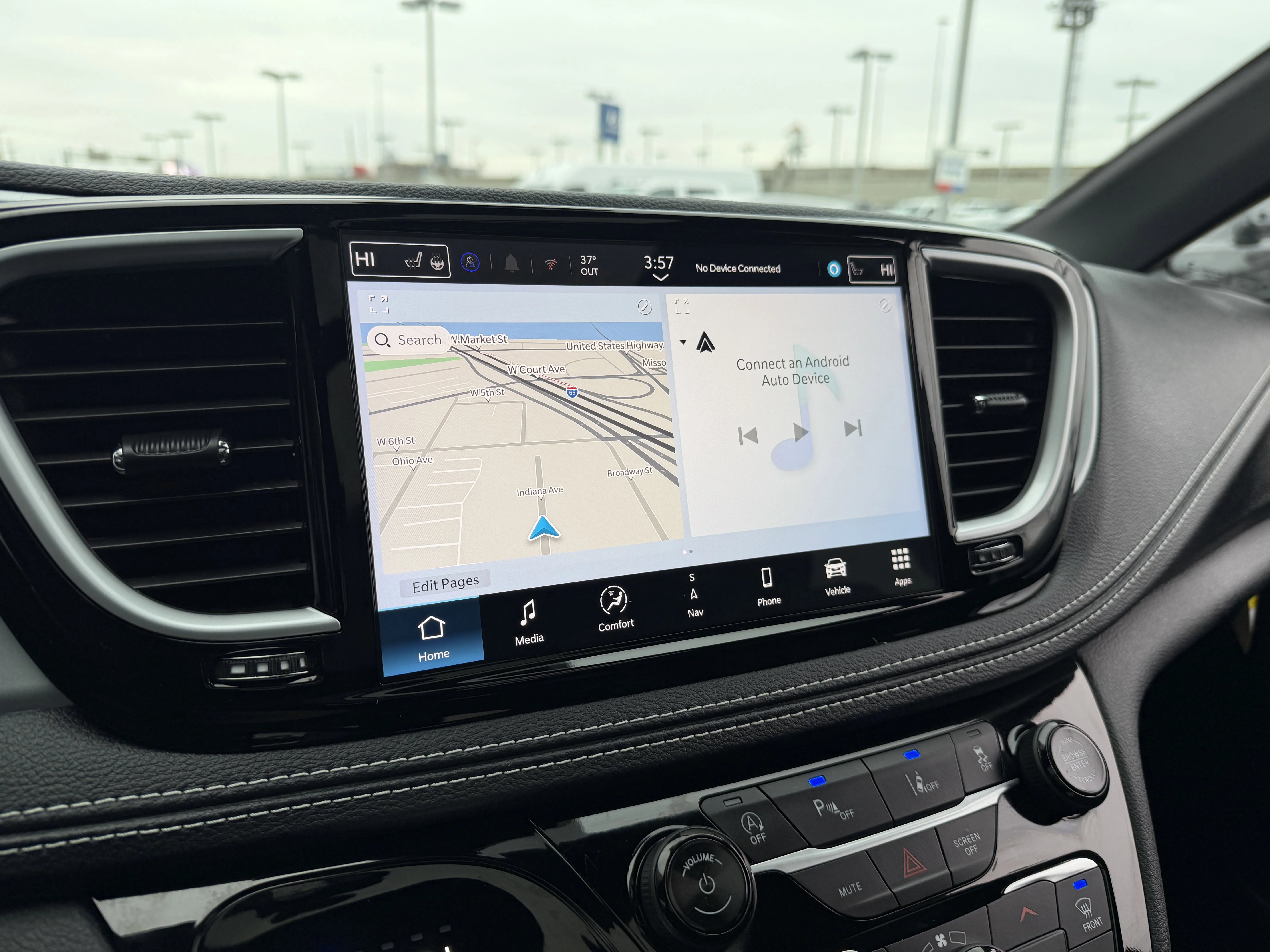 2026 Chrysler Pacifica Limited - Photo 39