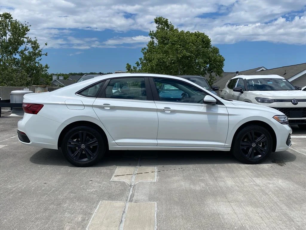 3VW7M7BU6RM023074