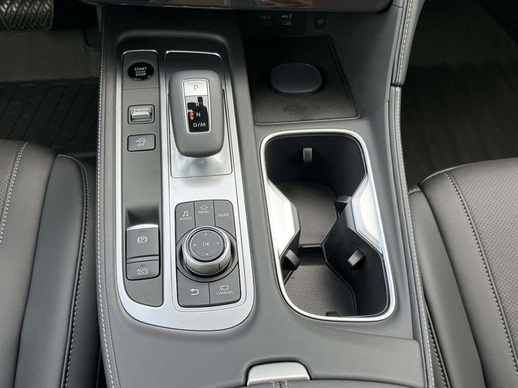 New 2027 HARBOR GRAY INFINITI Luxe FWD image 18