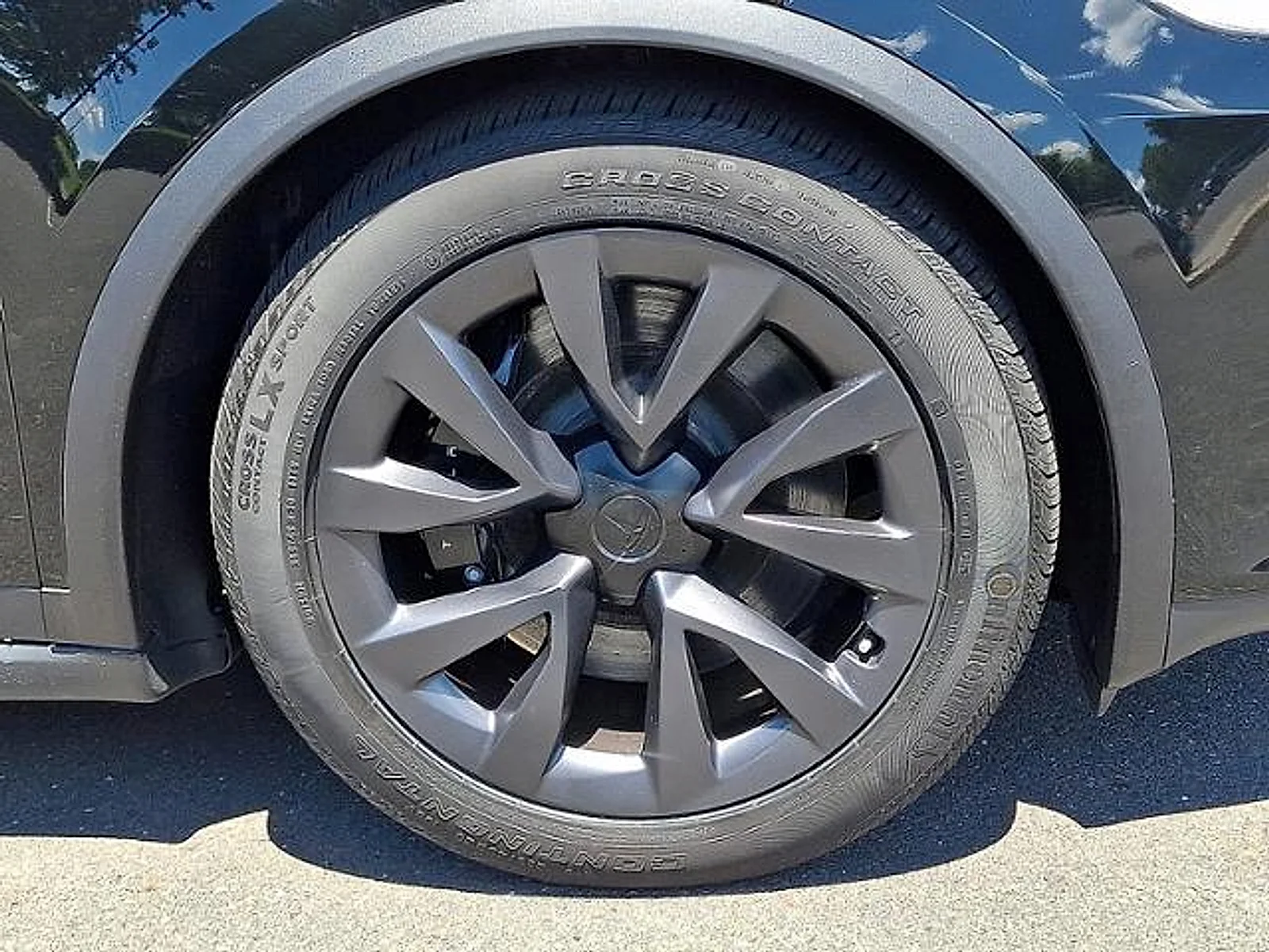 Used 2024 Solid Black Tesla Long Range image 25
