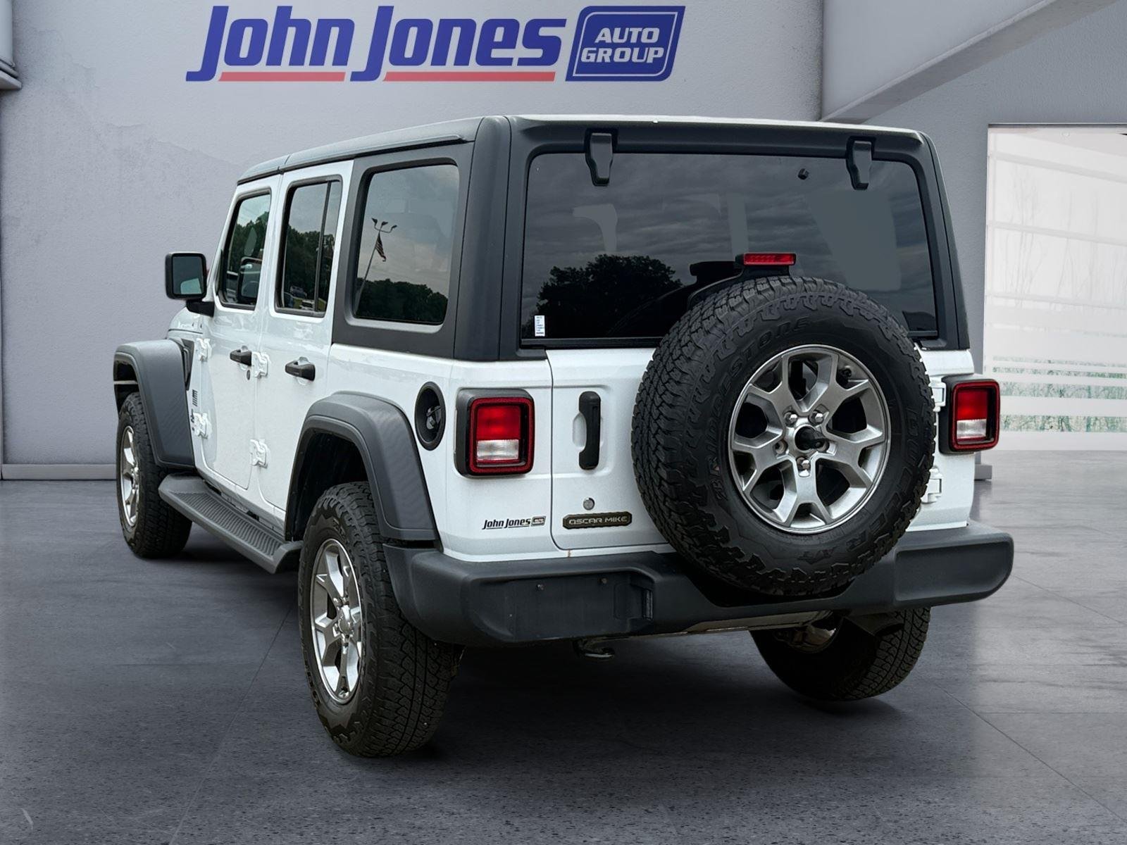 Used 2020 Bright White Clearcoat Jeep Freedom image 3