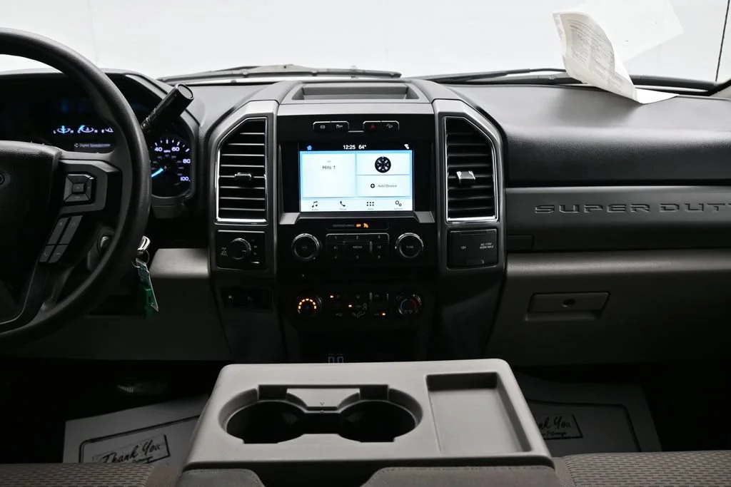Used 2018 Gray Ford XLT image 20