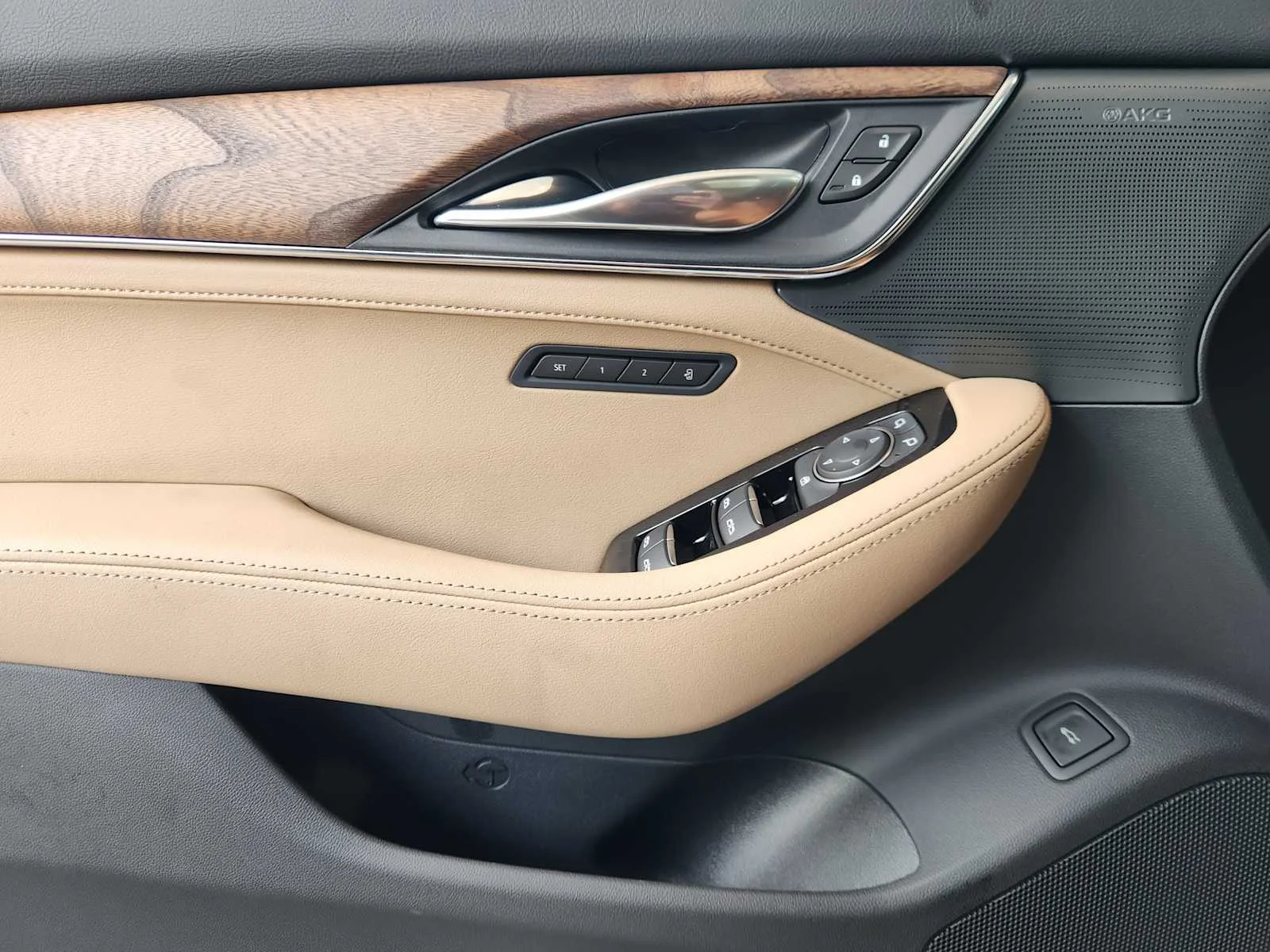 New 2026 Argent Silver Metallic Cadillac Premium Luxury image 15