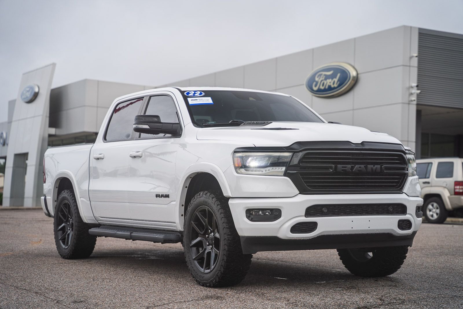 2022 RAM 1500 Laramie Crew Cab 5'7's photo