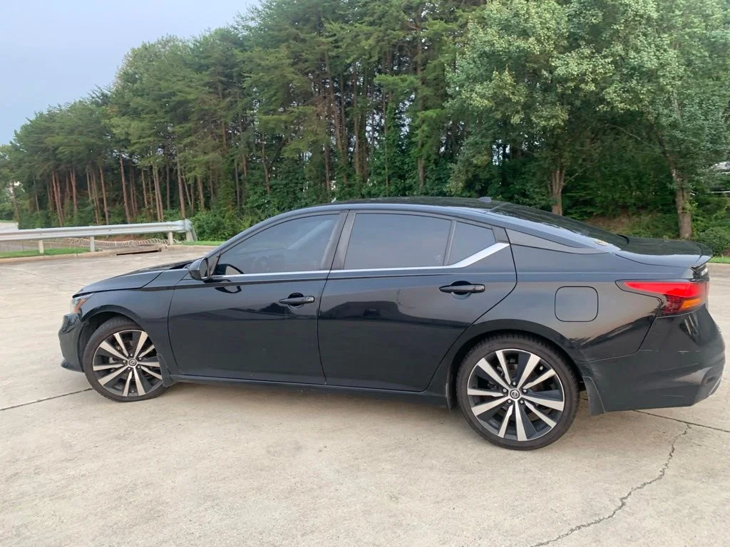Used 2021 Black Nissan 2.5 SR image 7