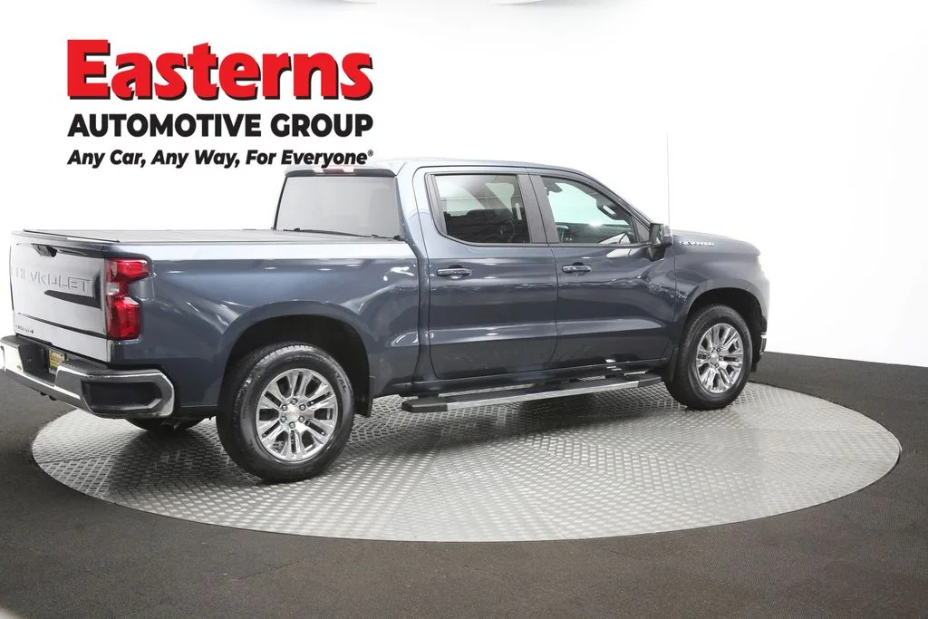 Used 2020 Gray Chevrolet LT image 40