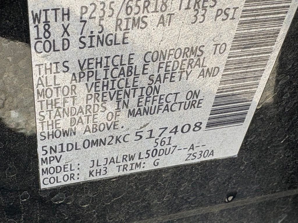 Used 2019 Black INFINITI LUXE image 16