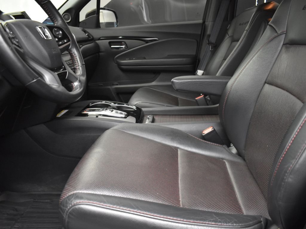 Used 2020 Black Honda Black Edition image 13