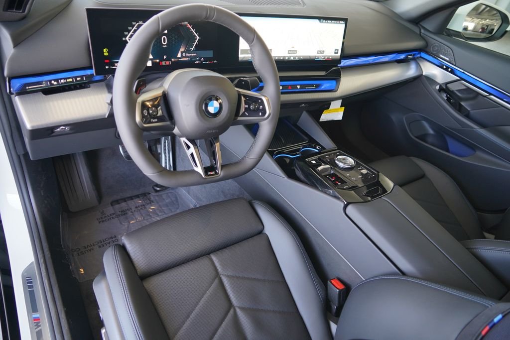 New 2027 Alpine White BMW 530i xDrive image 14