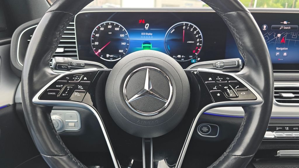 Used 2024 White Mercedes-Benz GLE 450e image 27