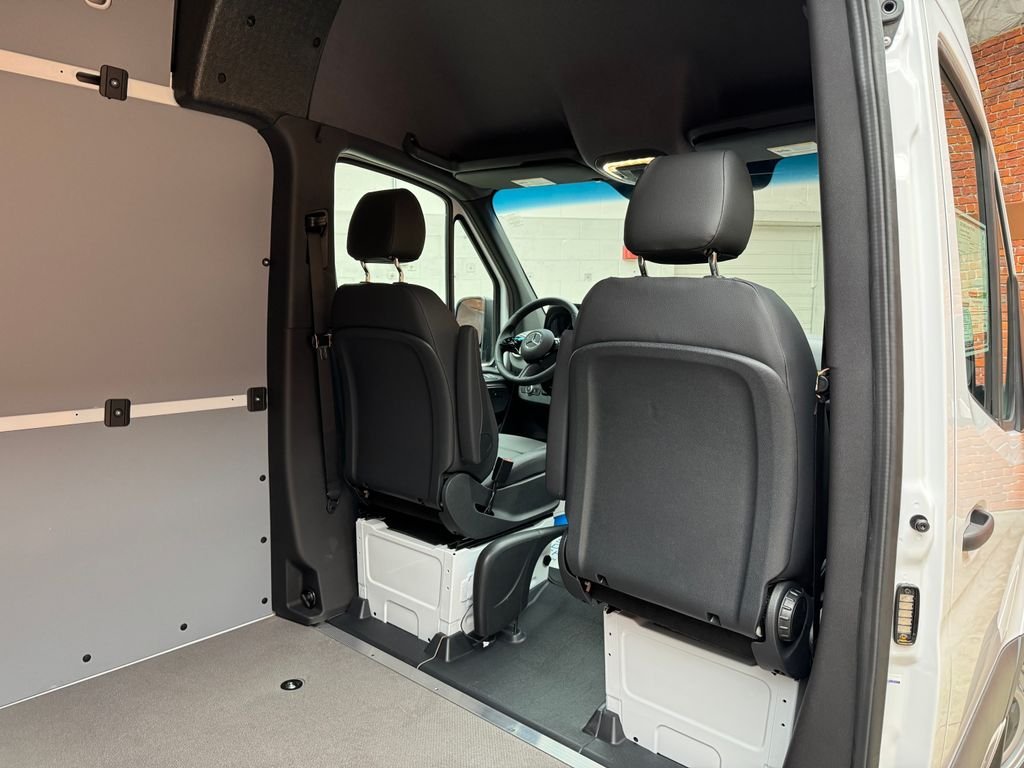 New 2026 White Mercedes-Benz Cargo 170 WB image 29
