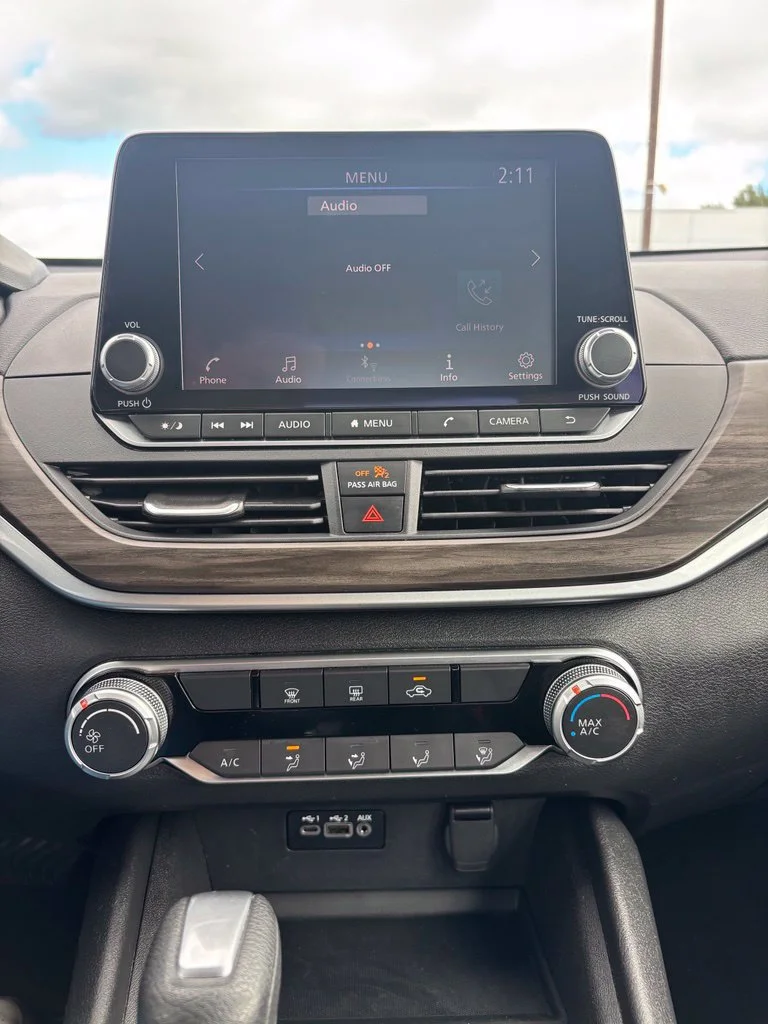 2025 Nissan Altima SV - Photo 14