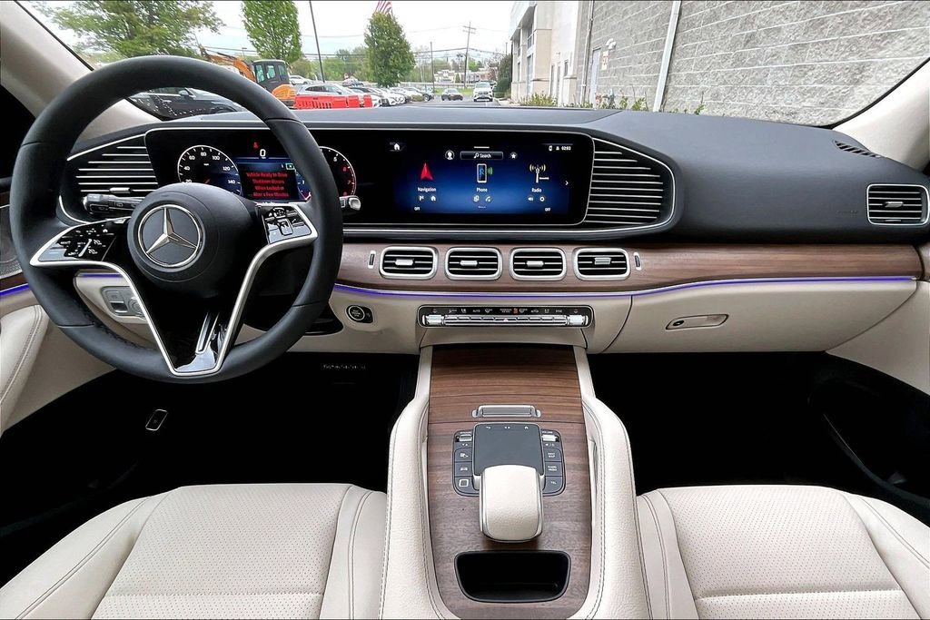 New 2026 Polar White Mercedes-Benz GLE 450 image 19