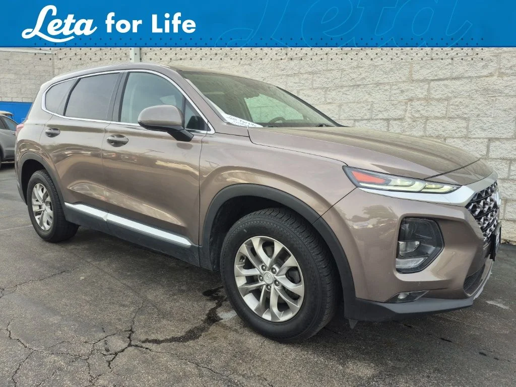 2020 Hyundai Santa Fe SEL 2.4's photo