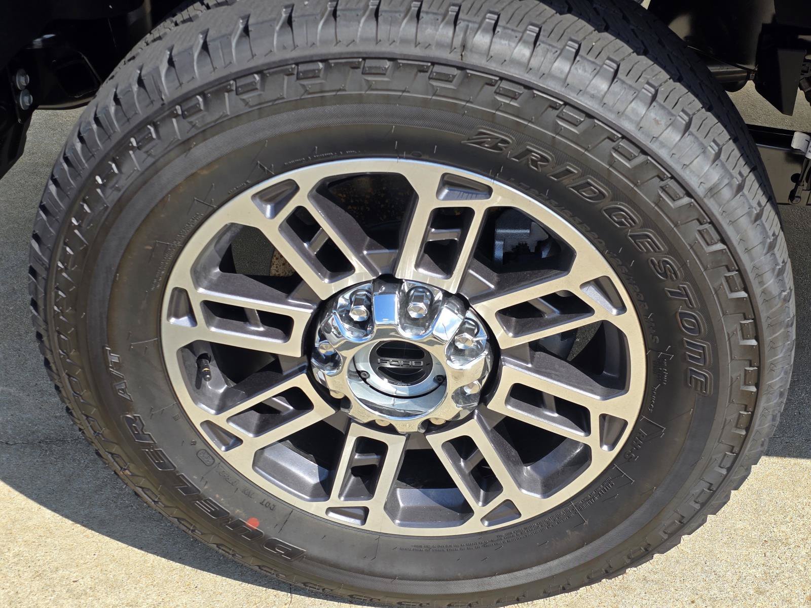 New 2026 Agate Black Metallic FORD F-350® Platinum® image 13