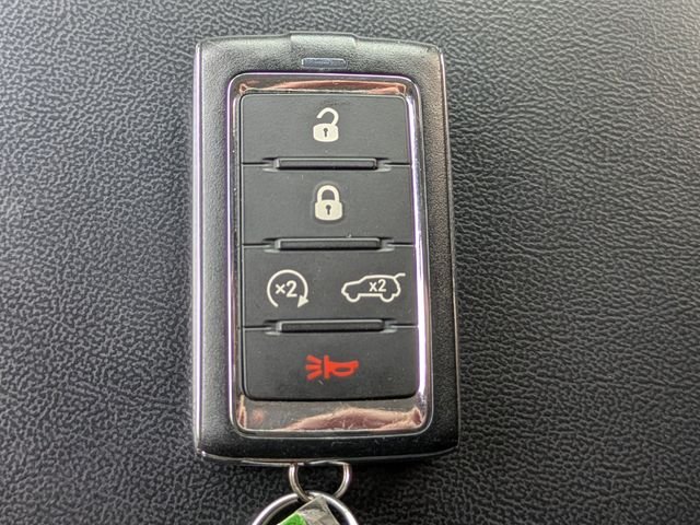 Used 2022 Black Jeep Limited image 34