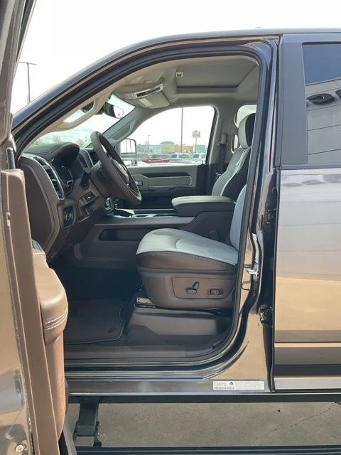 New 2026 Granite Crystal Metallic Clear-Coat Exterior Paint RAM Laramie image 8