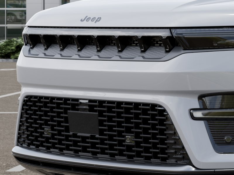 New 2026 Bright White Clear-Coat Exterior Paint Jeep Limited Altitude image 16
