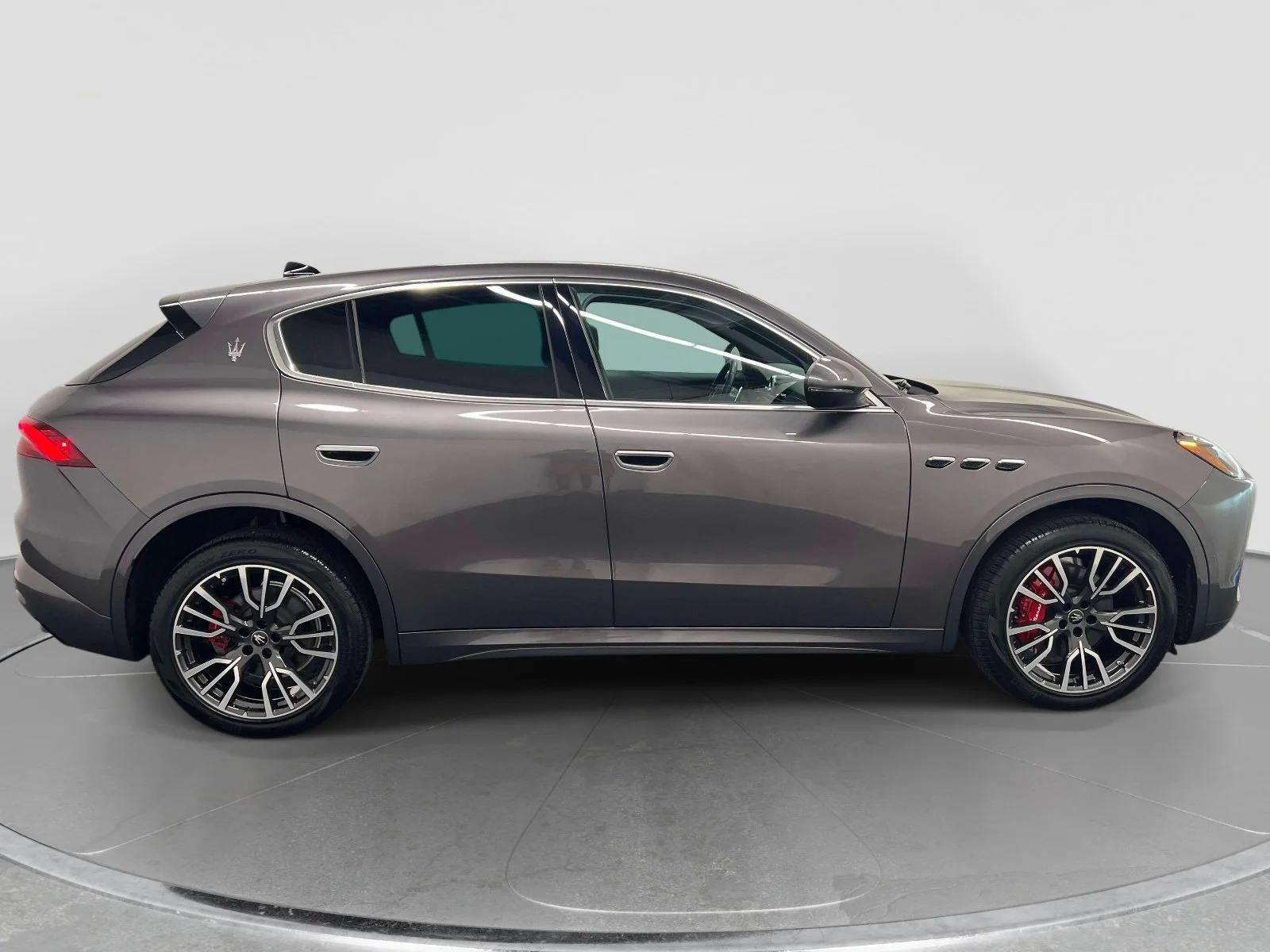 Used 2025 Gray Maserati  image 5
