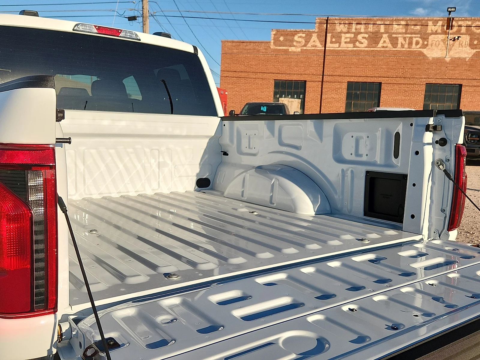 New 2026 Oxford White Ford STX image 12