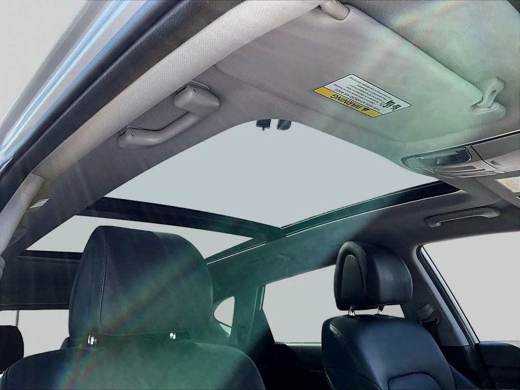 Used 2018 Silver Hyundai Limited image 27