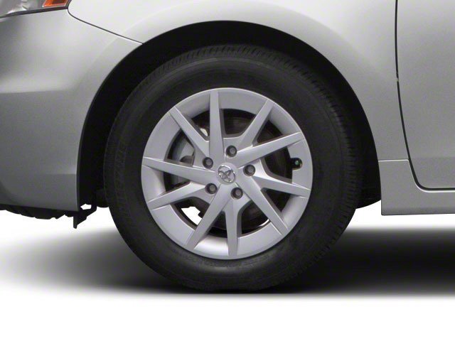 Used 2013 Barcelona Red Metallic Toyota Five image 11