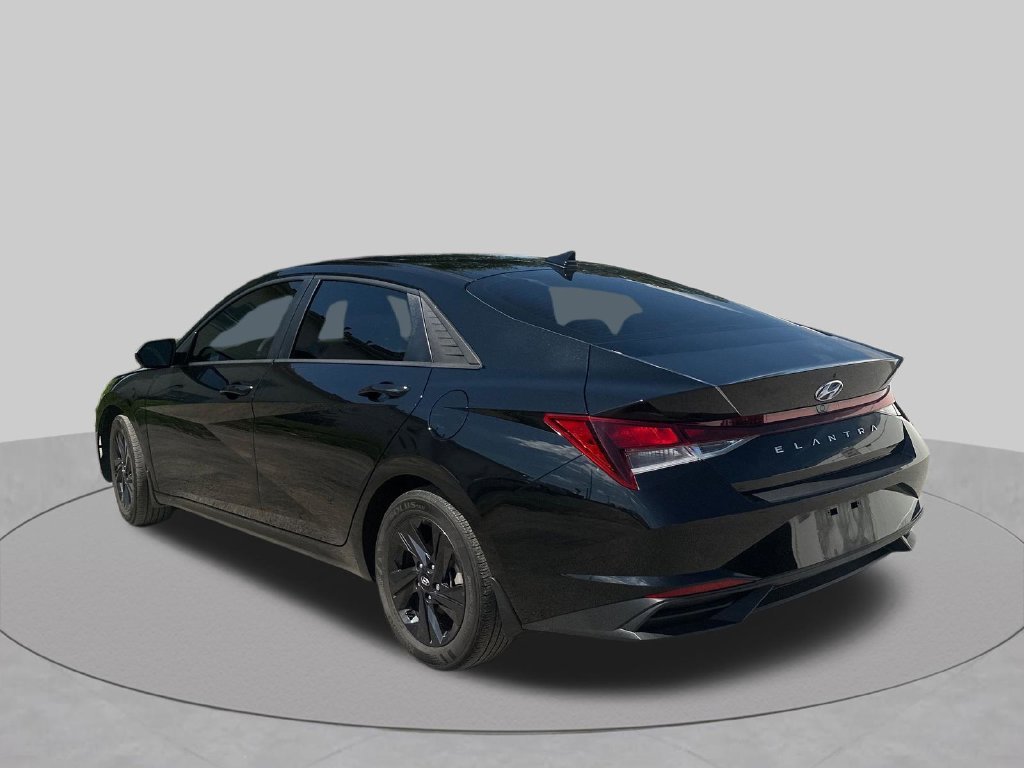Used 2023 Phantom Black Hyundai SEL image 32