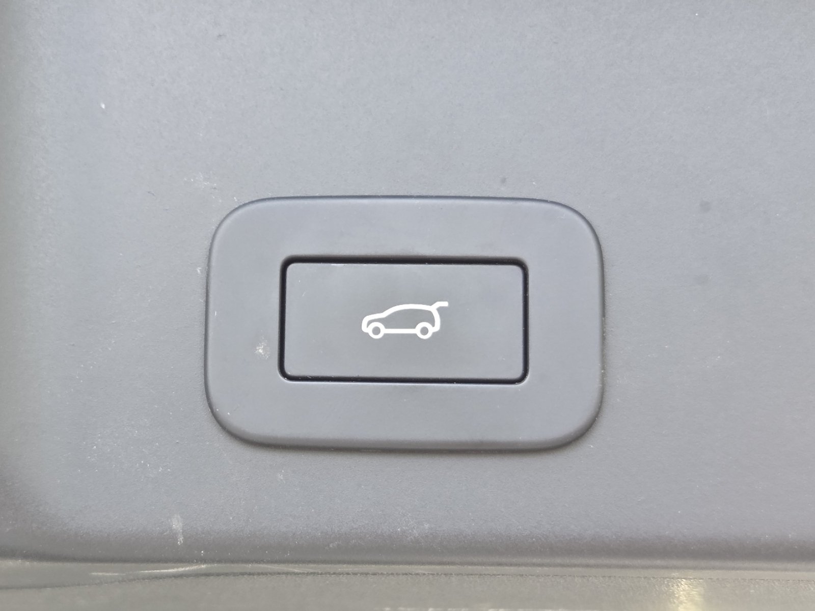Used 2023 Fuji White Land Rover Dynamic image 26