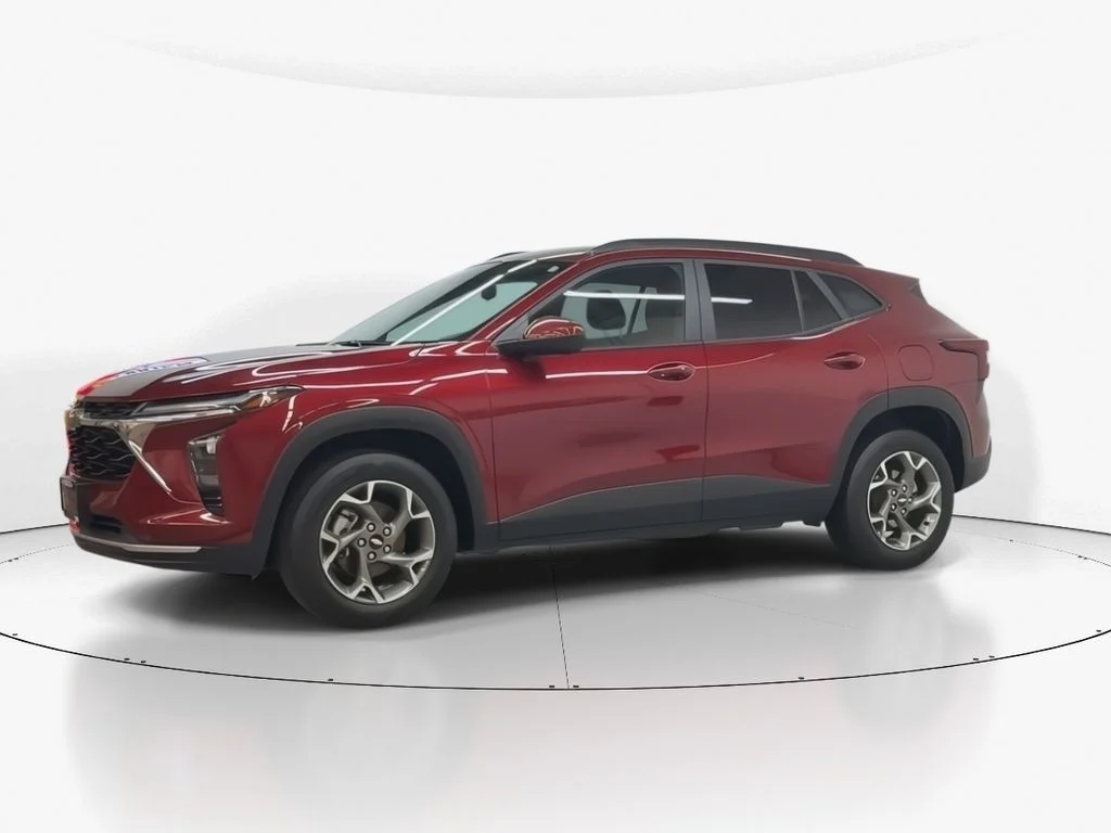 Used 2025 Crimson Chevrolet LT image 8