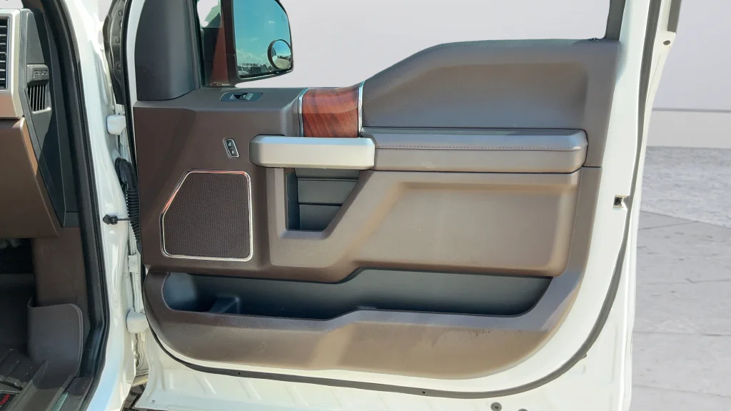 Used 2020 White Ford King Ranch image 22
