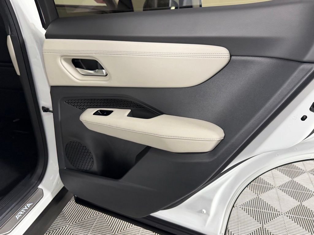 Used 2024 White Nissan EVOLVE+ image 29