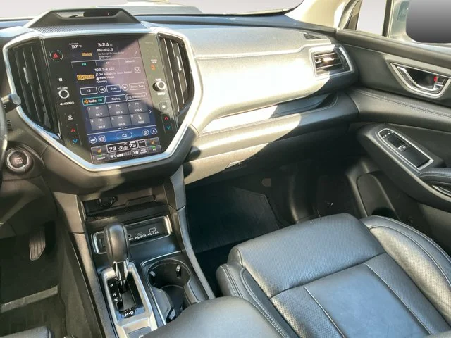Used 2023 Crystal White Pearl Subaru Limited image 11