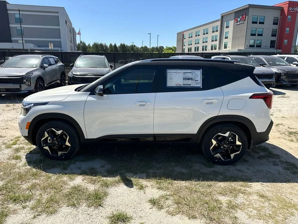 New 2026 White Kia LX image 4