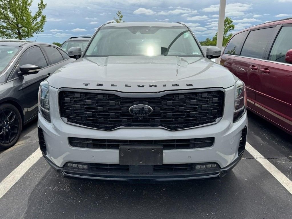 Used 2021 Gray Kia SX image 2