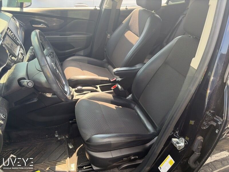 Used 2022 Blue Buick Preferred image 6