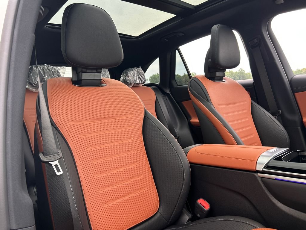 New 2027 Polar White Mercedes-Benz GLC 300 image 25