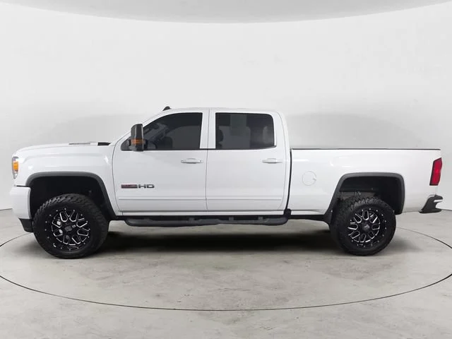 Used 2018 SUMMIT WHITE GMC SLT image 2