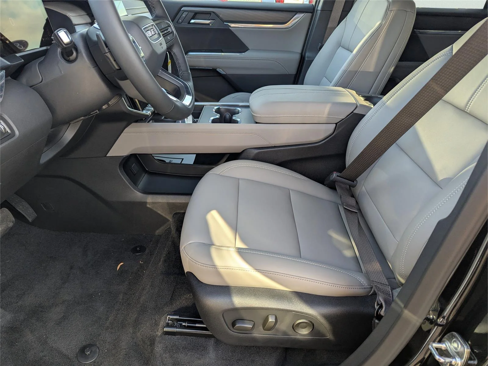 New 2026 Ebony Twilight Metallic GMC Elevation image 16
