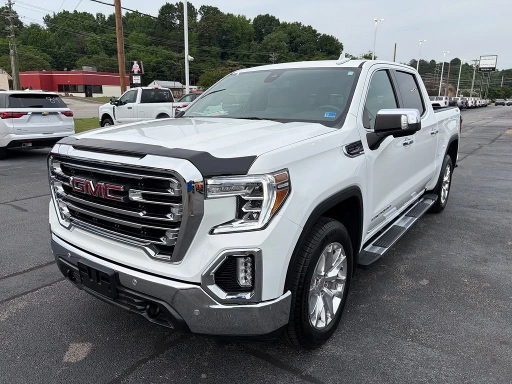 Used 2021 SUMMIT WHITE GMC SLT image 3