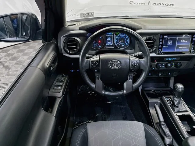 Used 2021  Toyota TRD Off-Road image 21