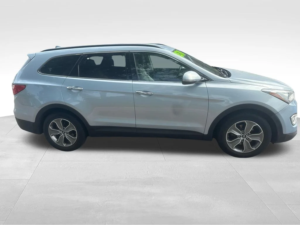 Used 2013 Blue Hyundai GLS image 29