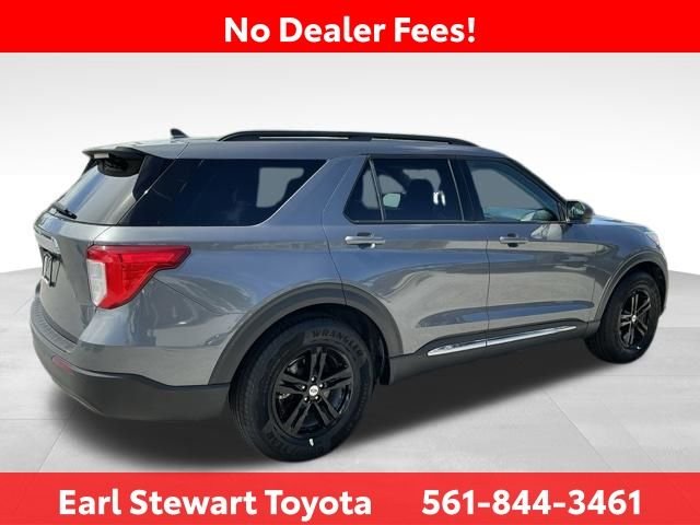 Used 2022 Gray Ford XLT image 4
