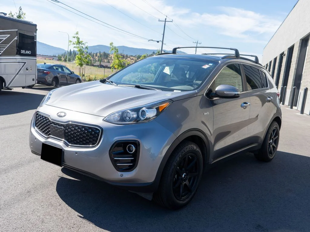 Used 2018 Silver Kia EX image 3