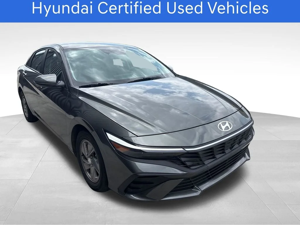 Certified Pre-Owned 2025 Hyundai Elantra SE