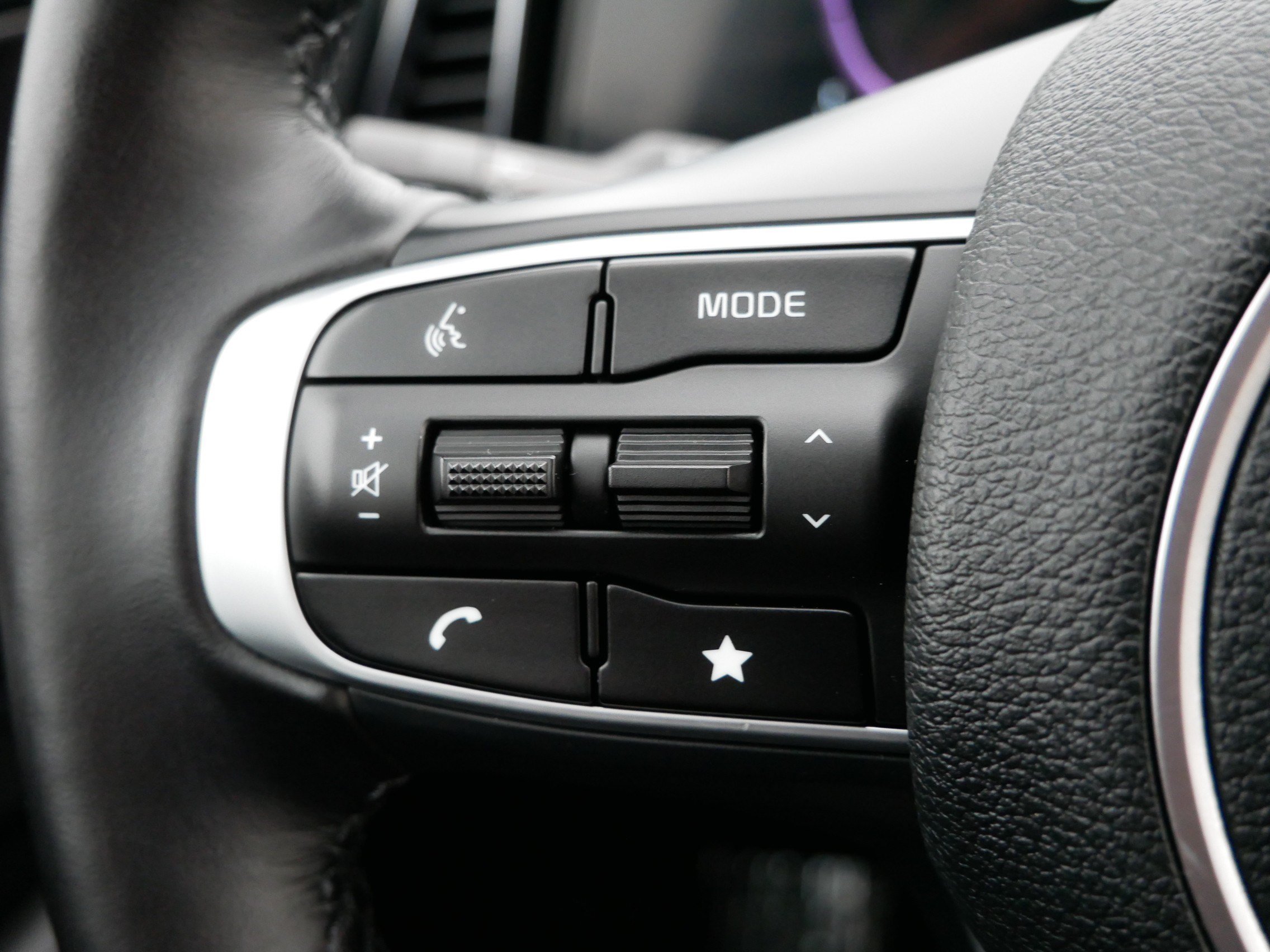 2023 Kia Sportage EX - Photo 28