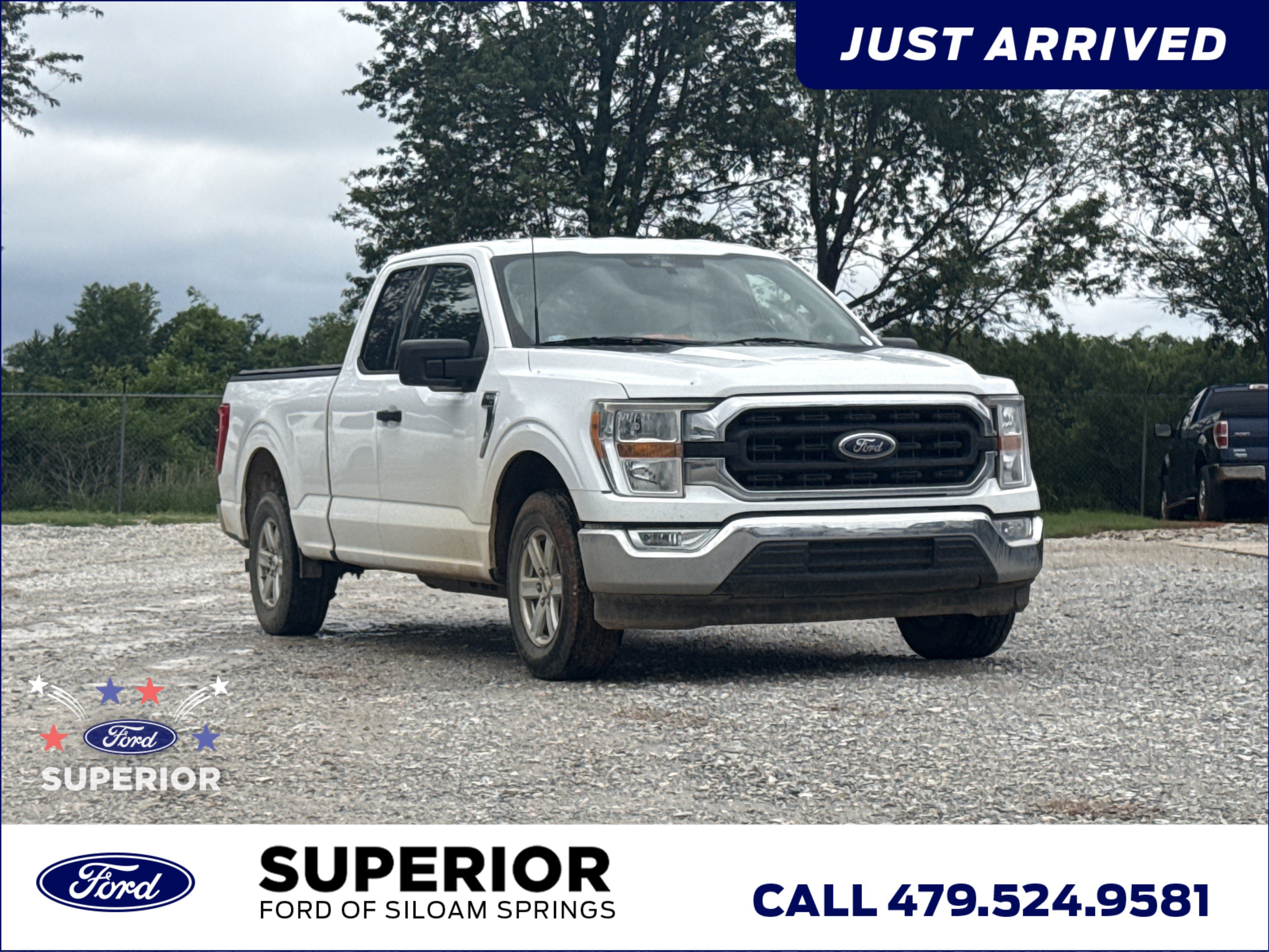 Used 2022 Oxford White Clearcoat Ford XLT image 1