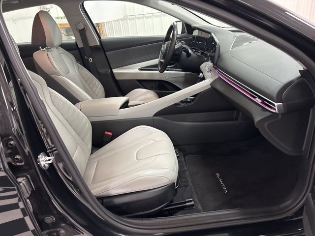 2024 Hyundai Elantra Limited - Photo 31