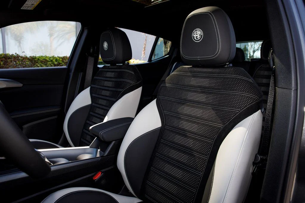 New 2026 Silver Alfa Romeo Sport Speciale image 27